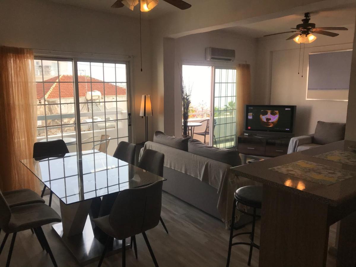 Panoramic Sea View Apartments Ларнака Екстериор снимка