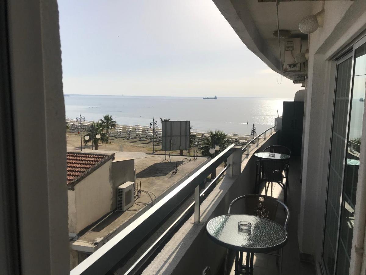 Panoramic Sea View Apartments Ларнака Екстериор снимка